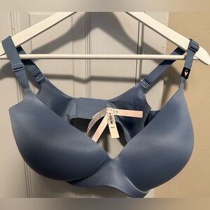 NWT Victoria’s Secret Incredible Wireless Bra